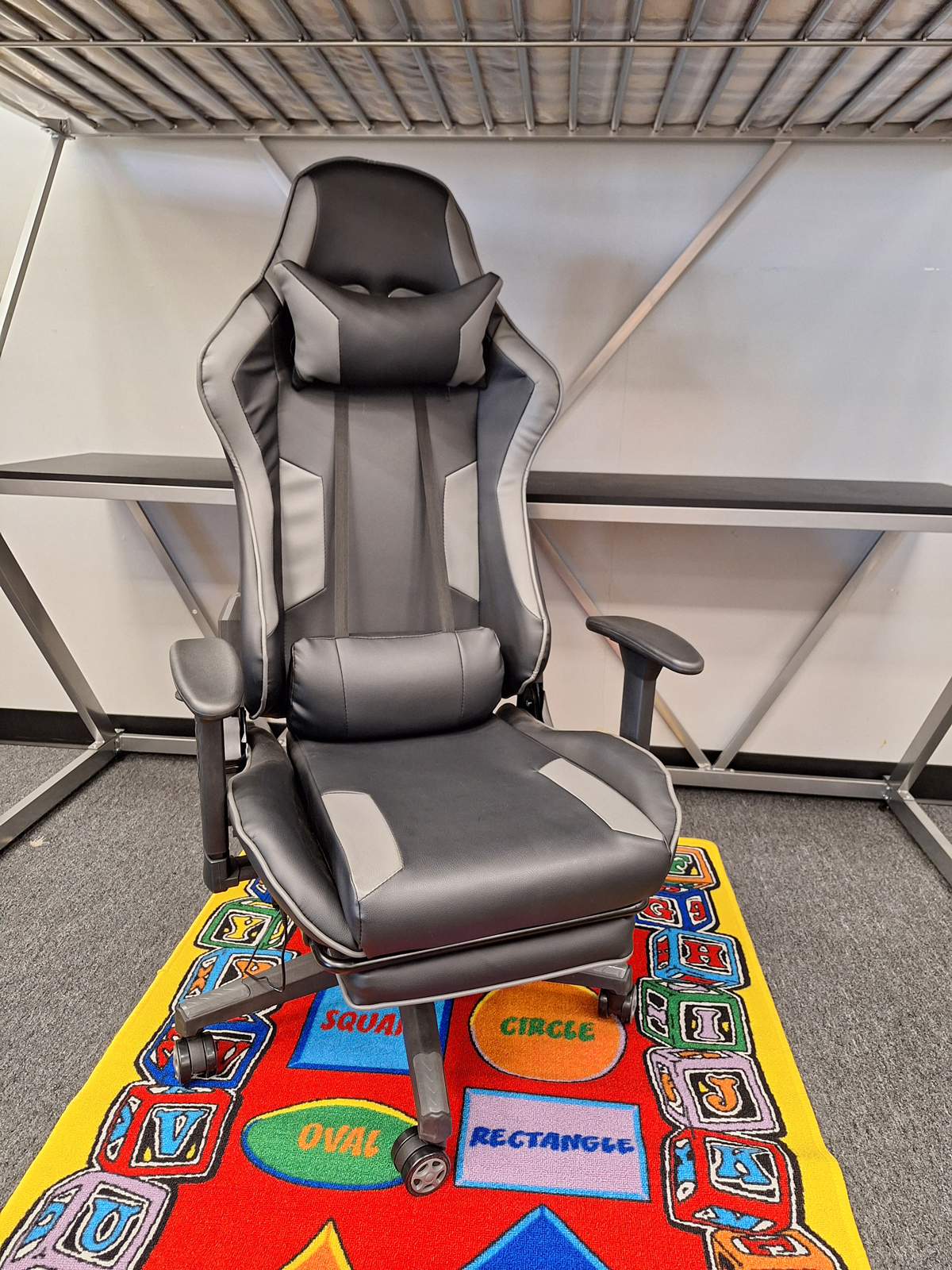Upgrade the chair of the remoter worker or gamer in your life in time to be the perfect Christmas gift!